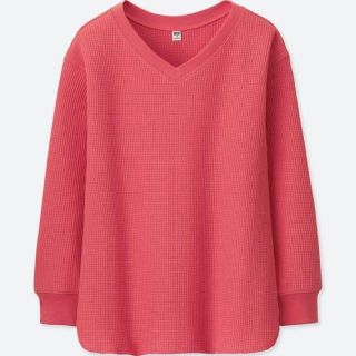 ユニクロ(UNIQLO)の新品タグ付き♡ユニクロUNIQLO♡VネックワッフルTシャツ♡ピンクM(Tシャツ(長袖/七分))