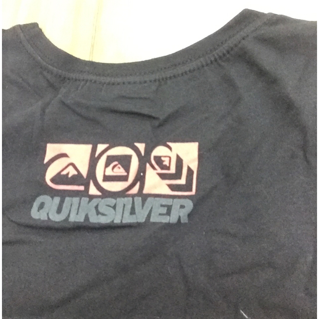 QUIKSILVER(クイックシルバー)のクイックシルバー QUIKSILVER ティシャツ  Mサイズ 色黒  未使用 メンズのトップス(Tシャツ/カットソー(半袖/袖なし))の商品写真