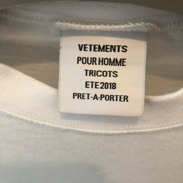 新品 VETEMENTS ヴェトモン 18SS Tシャツ OFF-WHITE メンズのトップス(Tシャツ/カットソー(半袖/袖なし))の商品写真