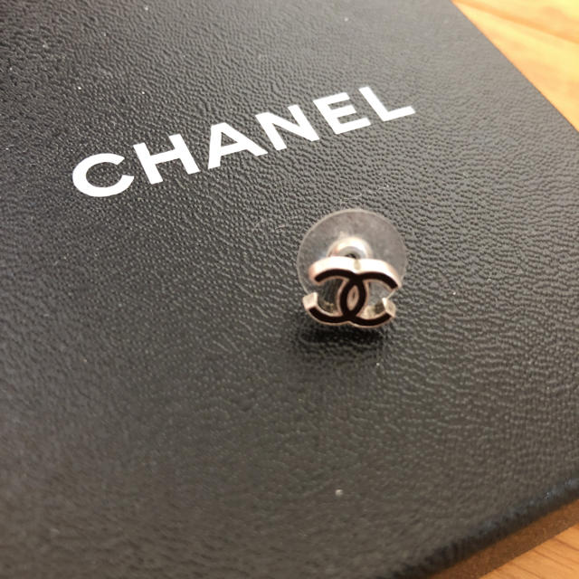 CHANEL ピアス