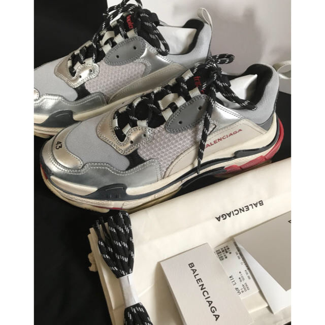 Balenciaga(バレンシアガ)の国内正規 43 BALENCIAGA  triple s トリプルs  メンズの靴/シューズ(スニーカー)の商品写真