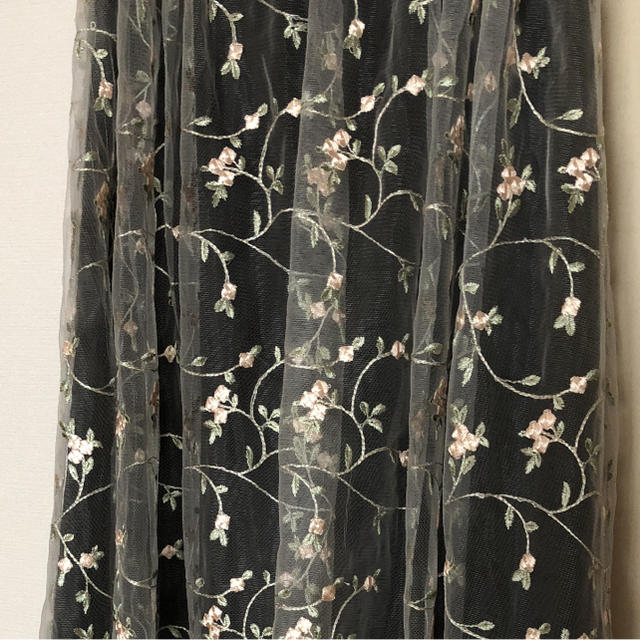 MIIA(ミーア)のミーア 花柄 ロングスカート レディースのスカート(ロングスカート)の商品写真