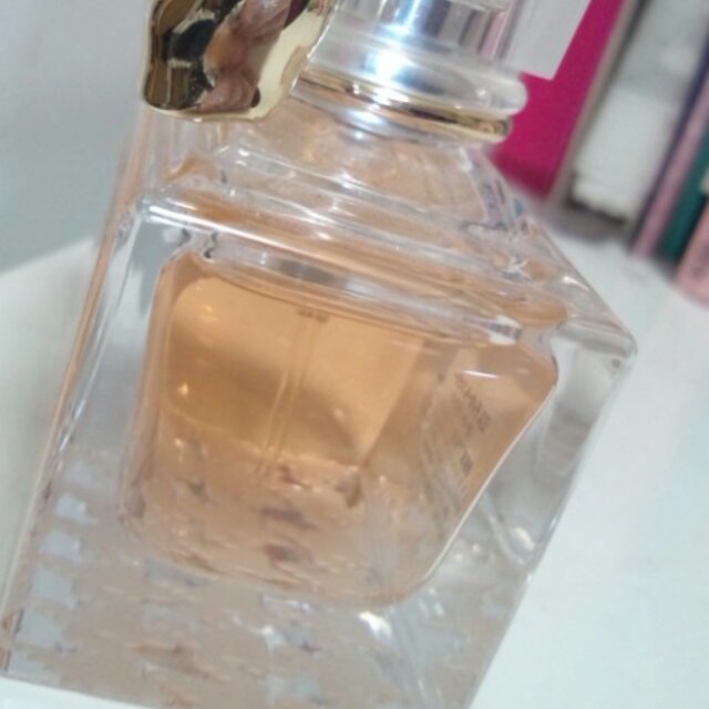 Dior(ディオール)のMiss Dior Cherie 香水　 コスメ/美容の香水(香水(女性用))の商品写真
