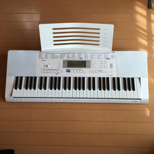 CASIO(カシオ)のCASIO   LK-222  電子キーボード  中古 楽器の鍵盤楽器(キーボード/シンセサイザー)の商品写真