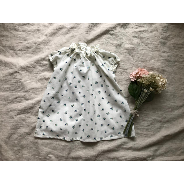 Bonpoint(ボンポワン)の花柄❁襟たちワンピース キッズ/ベビー/マタニティのキッズ服女の子用(90cm~)(ワンピース)の商品写真