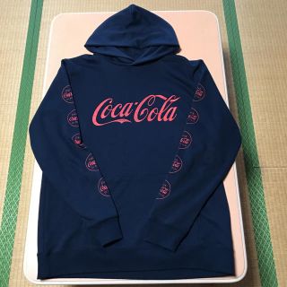 コカコーラ(コカ・コーラ)のコカコーラ パーカー ネイビー coca cola(パーカー)