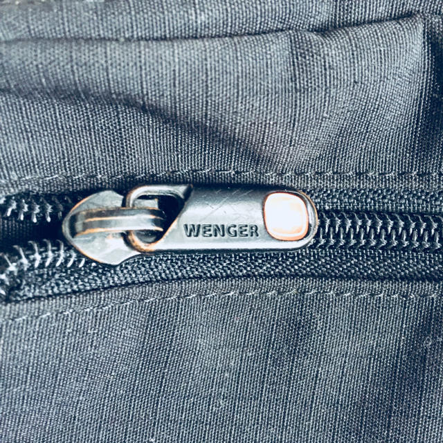 Wenger(ウェンガー)のWENGER  ミニショルダー メンズのバッグ(ショルダーバッグ)の商品写真