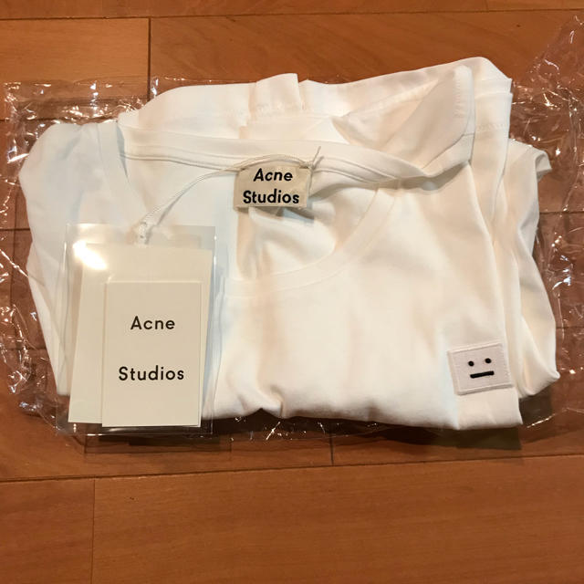 ACNE(アクネ)のacne studios 白tシャツ メンズのトップス(Tシャツ/カットソー(半袖/袖なし))の商品写真