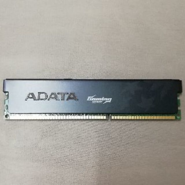ADATA DDR3 メモリ 4GB 中古 ジャンク スマホ/家電/カメラのPC/タブレット(PCパーツ)の商品写真