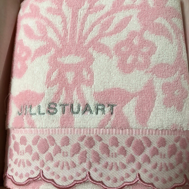 JILLSTUART(ジルスチュアート)のブルーさん専用 バスタオル インテリア/住まい/日用品の日用品/生活雑貨/旅行(タオル/バス用品)の商品写真