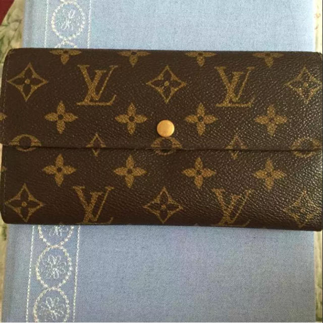 LOUIS VUITTON(ルイヴィトン)のルイヴィトン財布 レディースのファッション小物(財布)の商品写真