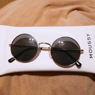 マウジー(moussy)の丸サングラス(サングラス/メガネ)