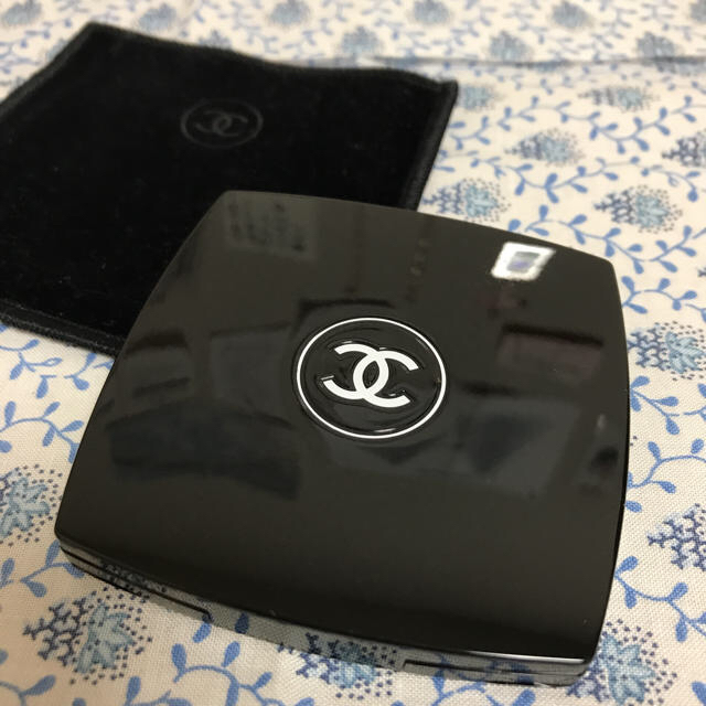 CHANEL(シャネル)のCHANEL 鏡 レディースのファッション小物(ミラー)の商品写真