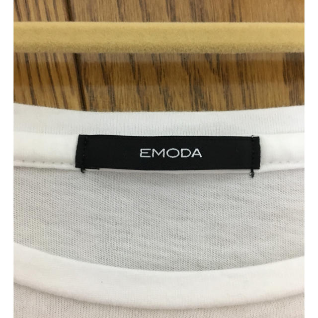 EMODA(エモダ)のGW限定価格☆EMODA ロゴTシャツ レディースのトップス(Tシャツ(半袖/袖なし))の商品写真