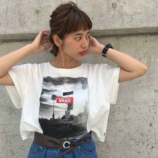 VANS(ヴァンズ)の専用＊新品＊コラボレーション VANS × カスタネ 半袖 ロゴ プリント レディースのトップス(Tシャツ(半袖/袖なし))の商品写真