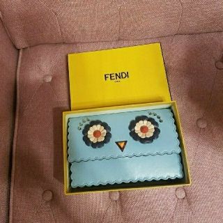 フェンディ(FENDI)のFENDIFlowerblossomバック(ショルダーバッグ)