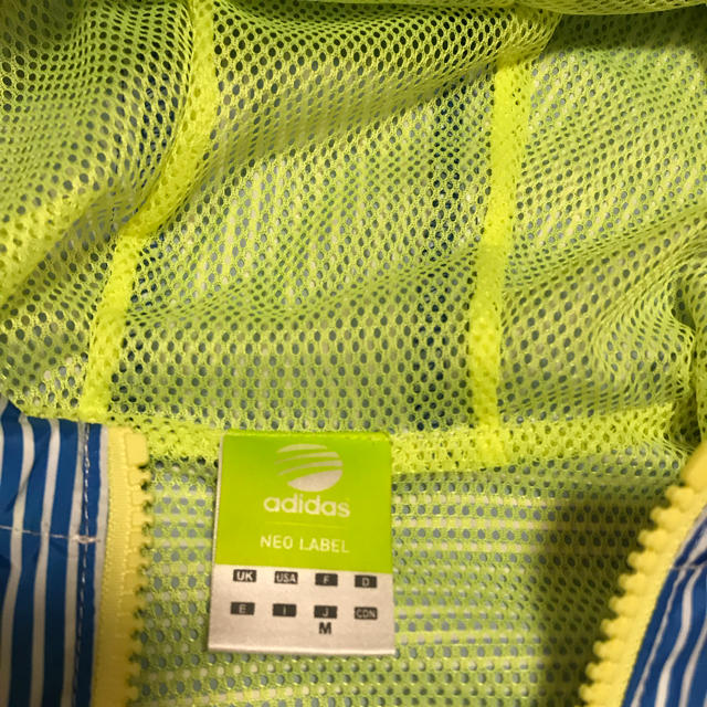 adidas(アディダス)のアディダスのウインドブレイカー レディースのジャケット/アウター(ナイロンジャケット)の商品写真