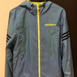 アディダス(adidas)のアディダスのウインドブレイカー(ナイロンジャケット)