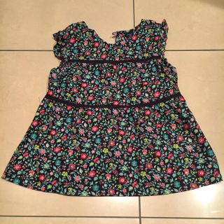 ギャップキッズ(GAP Kids)のGAPkids 花柄カットソー 120センチ(Tシャツ/カットソー)