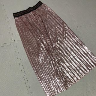 ザラ(ZARA)の即購入ok! 新品未使用 ZARA ピンクラメ ロングスカート(ロングスカート)