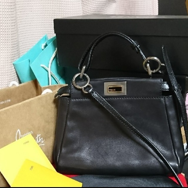 FENDI(フェンディ)の連休セール💓フェンディ💓ピーカブー💓 レディースのバッグ(ハンドバッグ)の商品写真