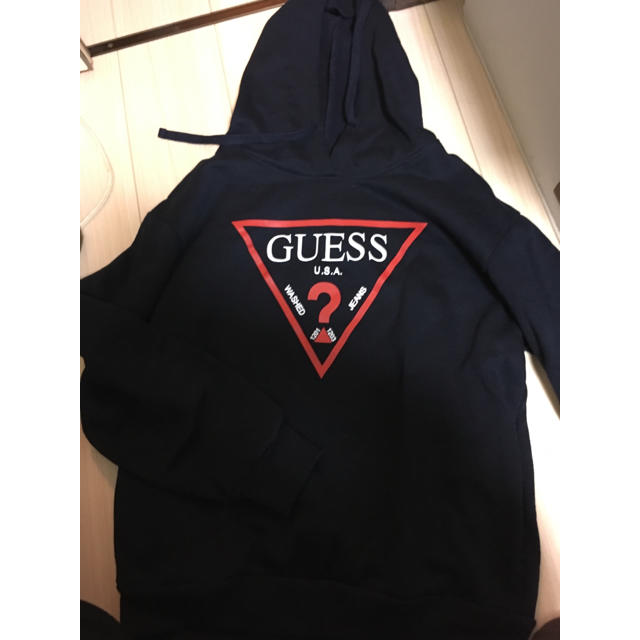 GUESS(ゲス)の☺️様 guessパーカー&リュック レディースのトップス(パーカー)の商品写真