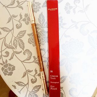 クラランス(CLARINS)の【限定色】CLARINS♥アイペンシル(アイライナー)