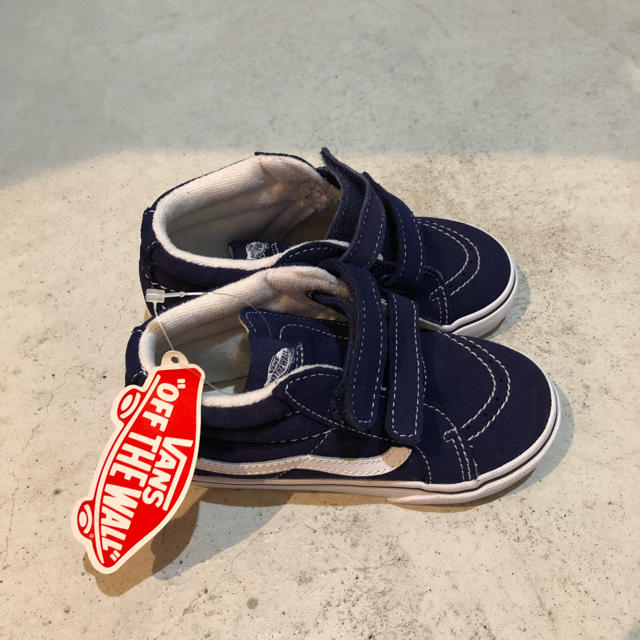 VANS(ヴァンズ)のVANS SK8-MID キッズ スニーカー キッズ/ベビー/マタニティのキッズ靴/シューズ(15cm~)(スニーカー)の商品写真