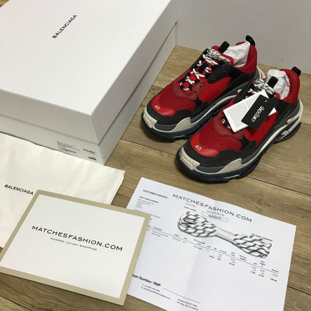 Balenciaga(バレンシアガ)の【確実正規】40 Balenciaga Triple S トリプルS レッド メンズの靴/シューズ(スニーカー)の商品写真