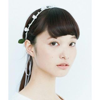 ハコ(haco!)のＬＩＭ　for　haco.　お花かざり　カチューシャ フェリシモ　新品(カチューシャ)