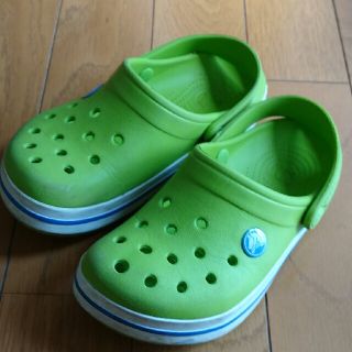 クロックス(crocs)のクロックス☆12C13グリーン☆19センチ前後(サンダル)