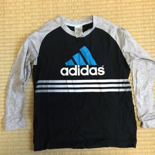 アディダス(adidas)のadidas長袖ティーシャツ(Tシャツ/カットソー)