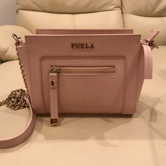 Furla(フルラ)のフルラ チェーンバック ミニクロスボディ  ピンク レディースのバッグ(ショルダーバッグ)の商品写真