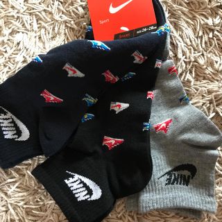 ナイキ(NIKE)のナイキ 靴下 ソックス スニーカー 柄 メンズ レデイース 26〜28 新品(ソックス)