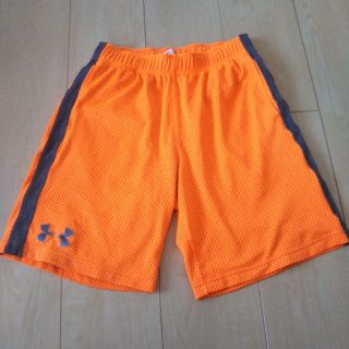 アンダーアーマー(UNDER ARMOUR)のUNDER ARMOUR メッシュ短パン140サイズ(パンツ/スパッツ)