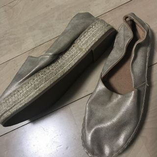 トムズ(TOMS)のオールドネイビー エスパ ゴールド(スリッポン/モカシン)