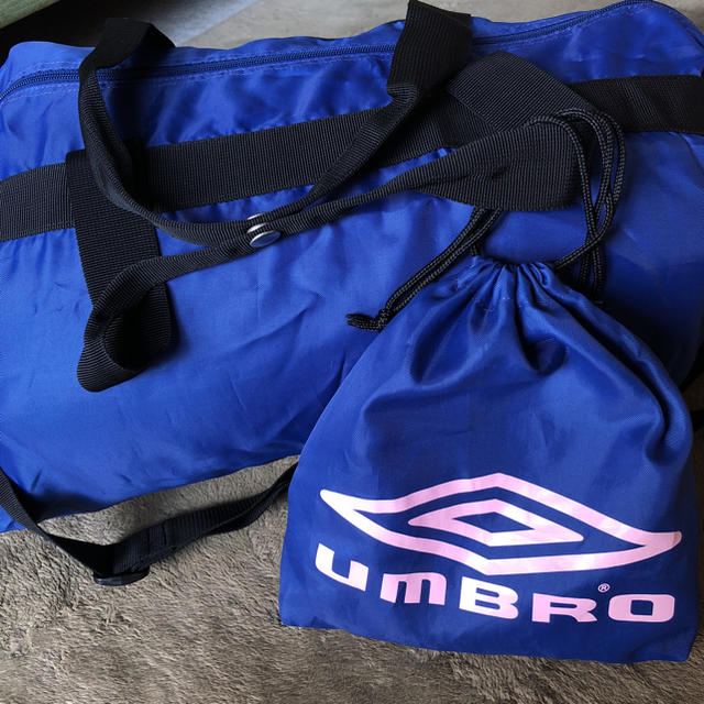 UMBRO(アンブロ)のUMBRO 収納式 ボストンバッグ スポーツ/アウトドアのスポーツ/アウトドア その他(その他)の商品写真