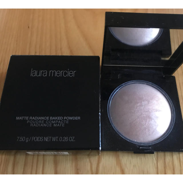 laura mercier(ローラメルシエ)のsayo様専用 ローラメルシエ   ハイライトパウダー プレストパウダー コスメ/美容のベースメイク/化粧品(フェイスパウダー)の商品写真