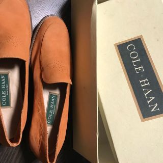 コールハーン(Cole Haan)のコールハーンオレンジ色のローファー(ローファー/革靴)