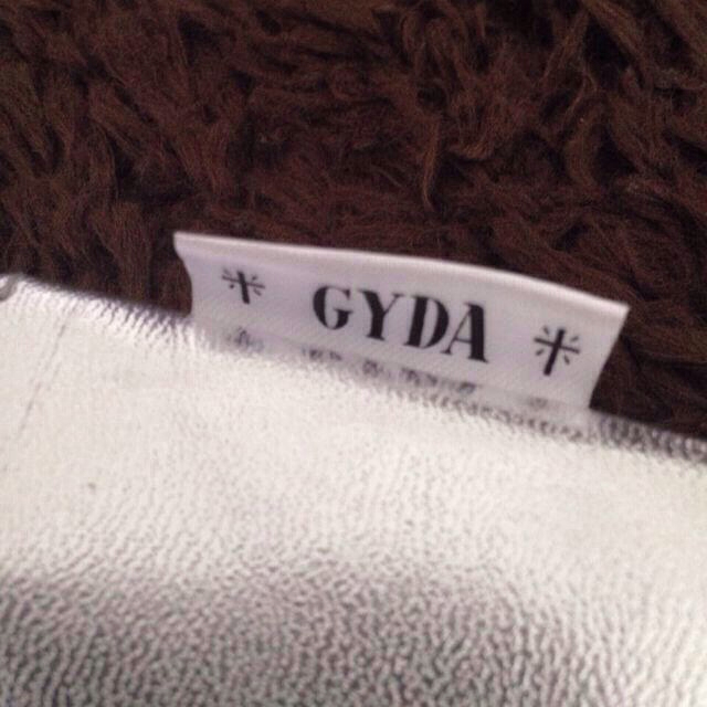 GYDA(ジェイダ)のGYDAメタルシルバーポーチ♡ レディースのファッション小物(ポーチ)の商品写真