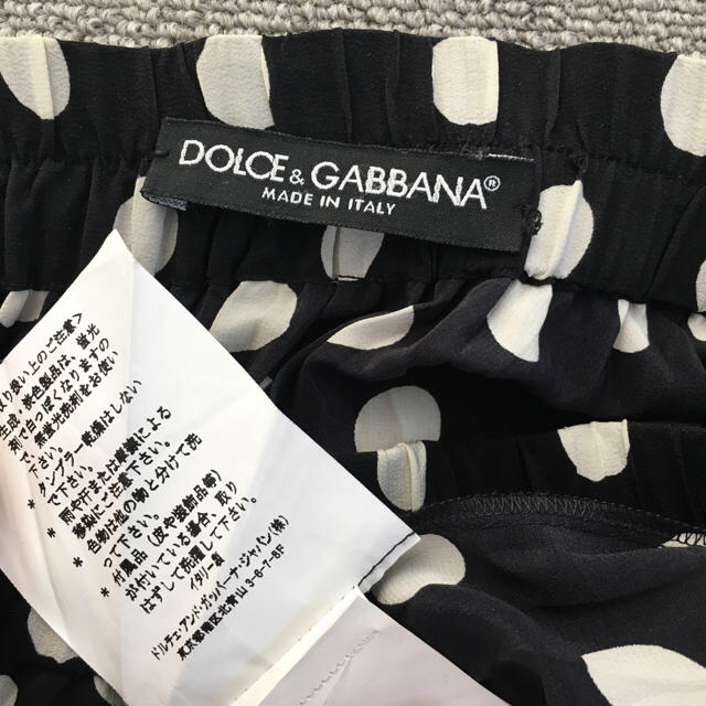 DOLCE&GABBANA(ドルチェアンドガッバーナ)のドルチェアンドガッバーナ ドットプリーツスカート 40 レディースのスカート(ひざ丈スカート)の商品写真