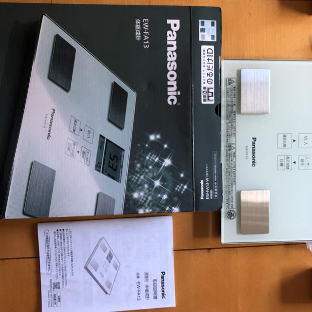 Panasonic(パナソニック)のパナソニック体組成計新品 EW-F A13 スマホ/家電/カメラの美容/健康(体重計/体脂肪計)の商品写真