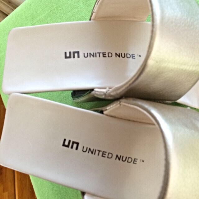 UNITEDNUDE シャンパンゴールド レディースの靴/シューズ(サンダル)の商品写真