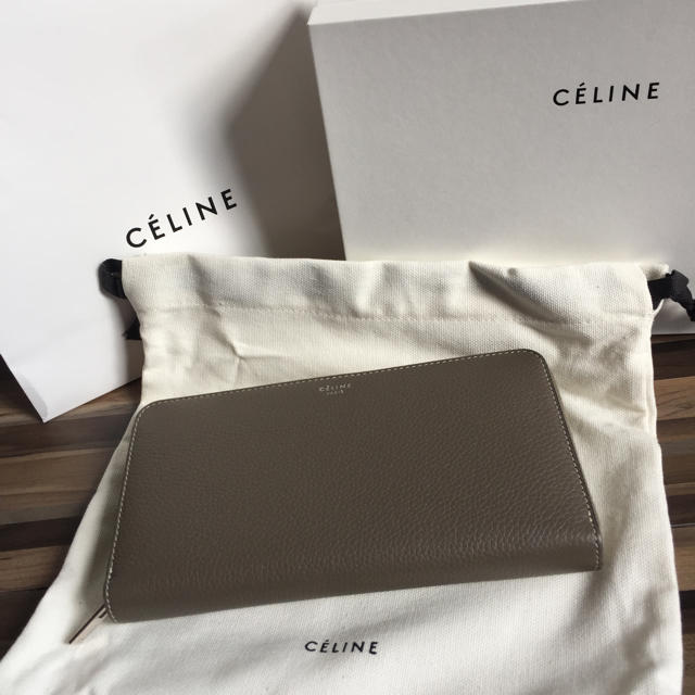 celine(セリーヌ)の【yoo様専用】セリーヌ 長財布 レディースのファッション小物(財布)の商品写真