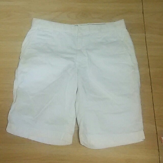 UNIQLO(ユニクロ)のユニクロ  チノ ハーフパンツ  メンズ S  ホワイト  白 メンズのパンツ(ショートパンツ)の商品写真