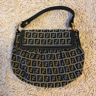 フェンディ(FENDI)のFENDI ズッカ柄 ミニバッグ ネイビー(ハンドバッグ)