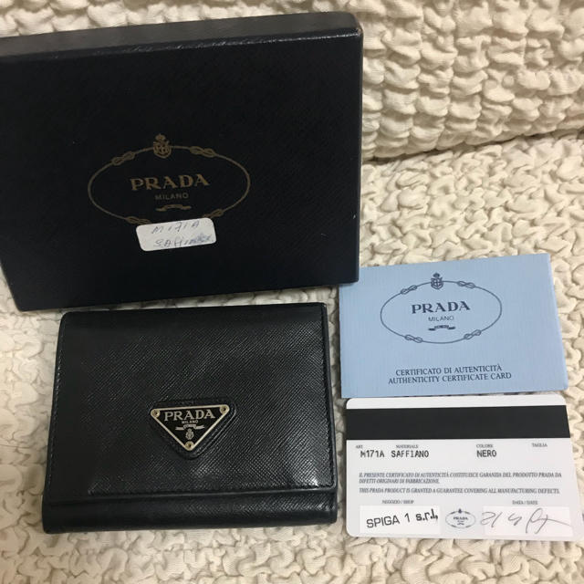 PRADA(プラダ)のプラダ♡サフィアーノ 二つ折り財布 レディースのファッション小物(財布)の商品写真
