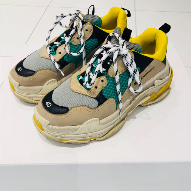 Balenciaga - 期間限定値引きBALENCIAGA TRIPLE S バレンシアガ トリプルSの通販 by 秋田仁's shop