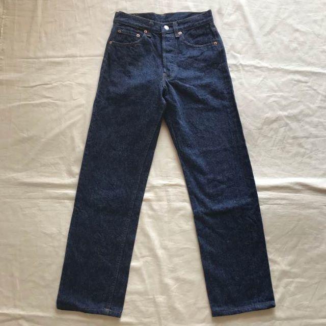 Levi's(リーバイス)の濃紺 ウエスト67cm USA バレンシア工場製 ヴィンテージ リーバイス501 レディースのパンツ(デニム/ジーンズ)の商品写真