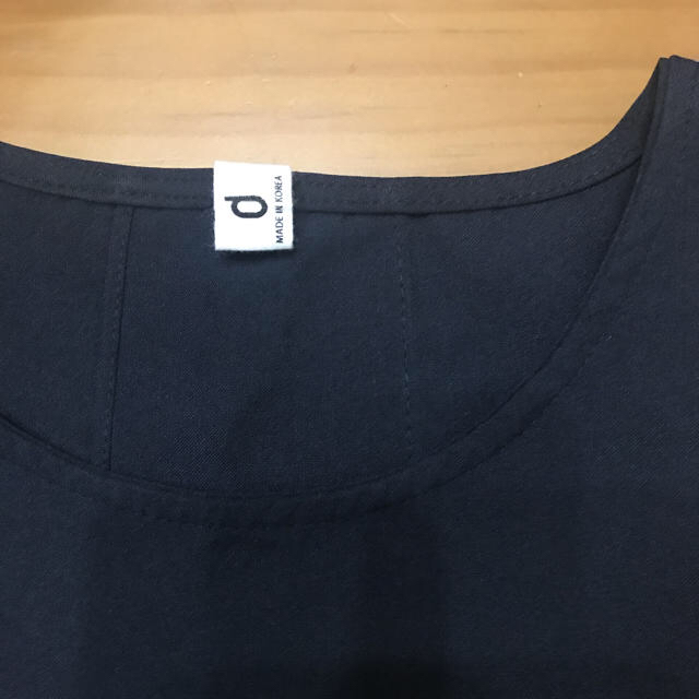 dholic(ディーホリック)のネイビー ノースリーブ ブラウス シャツ トップス レディースのトップス(シャツ/ブラウス(半袖/袖なし))の商品写真